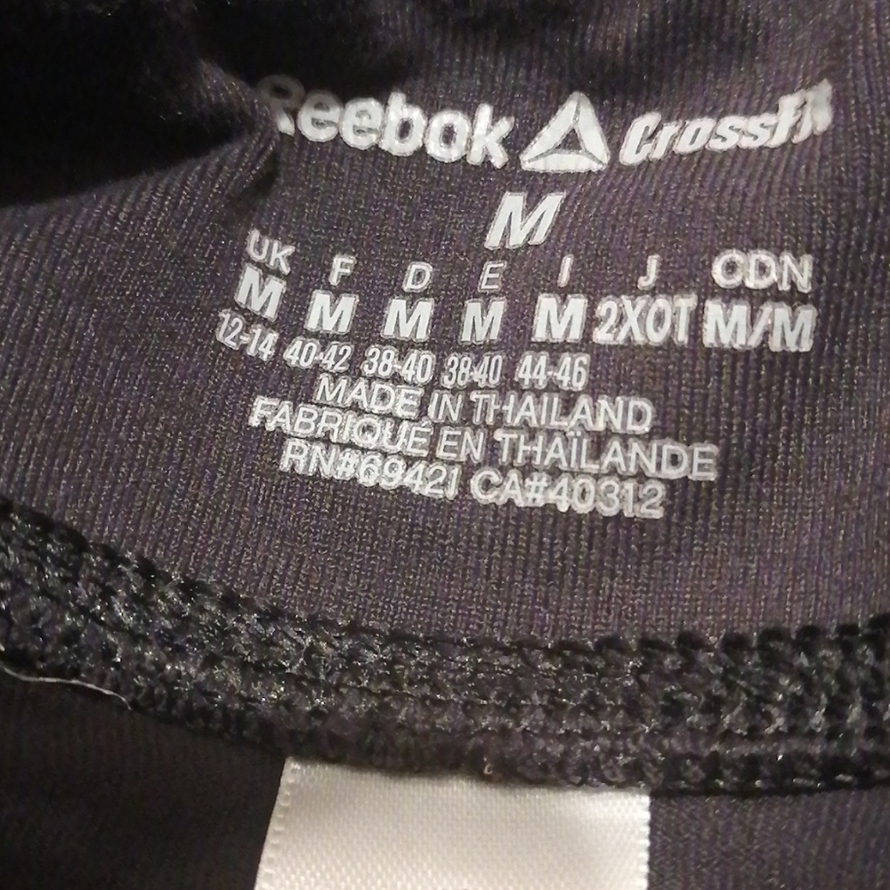 Reebok capris fitted - Picture 3 of 4
